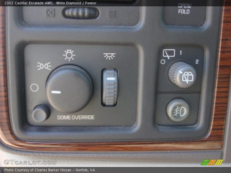 White Diamond / Pewter 2002 Cadillac Escalade AWD