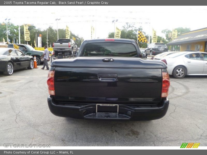 Black Sand Pearl / Graphite Gray 2005 Toyota Tacoma Regular Cab