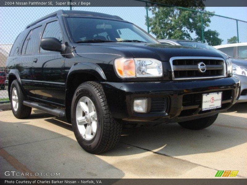 Super Black / Beige 2004 Nissan Pathfinder SE