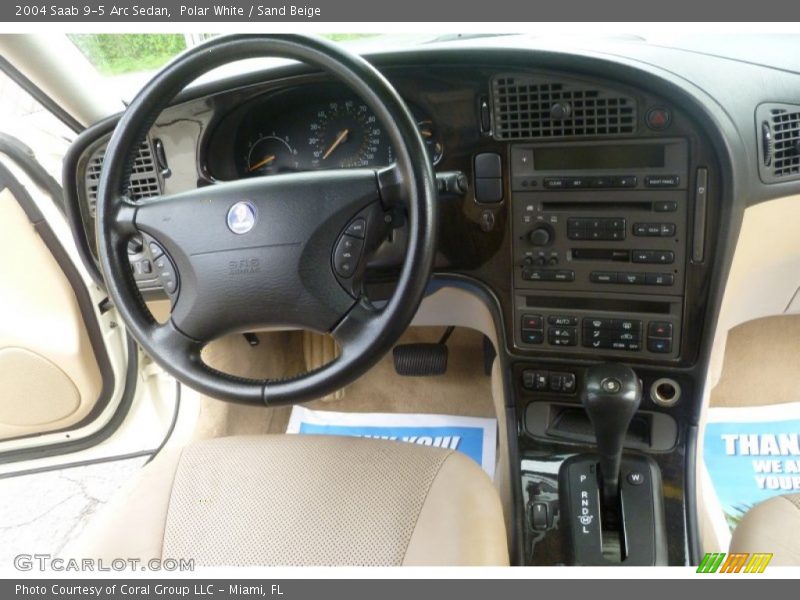 Polar White / Sand Beige 2004 Saab 9-5 Arc Sedan