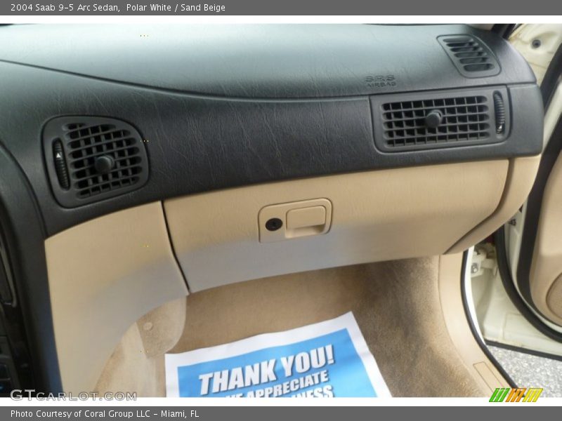 Polar White / Sand Beige 2004 Saab 9-5 Arc Sedan
