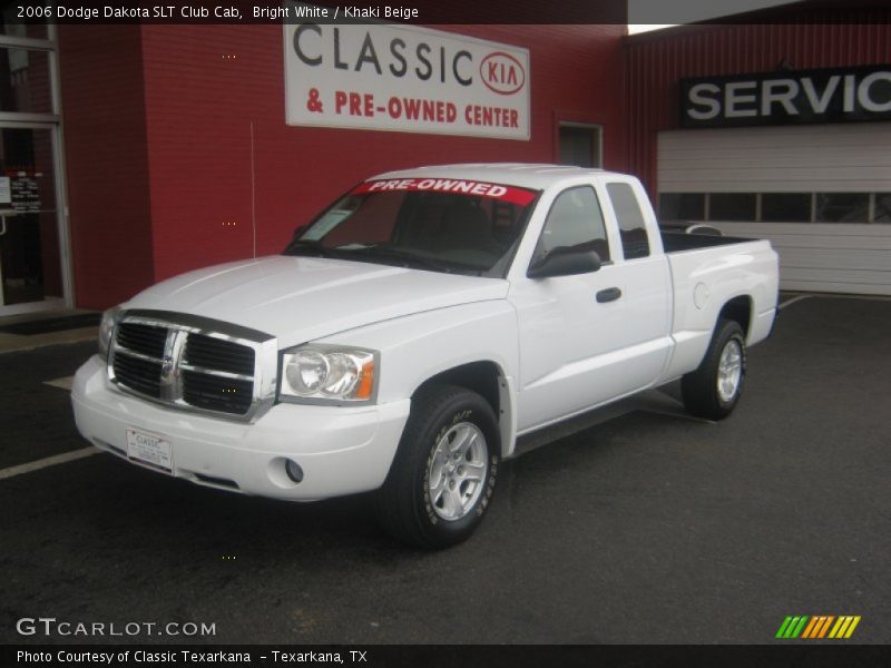 Bright White / Khaki Beige 2006 Dodge Dakota SLT Club Cab
