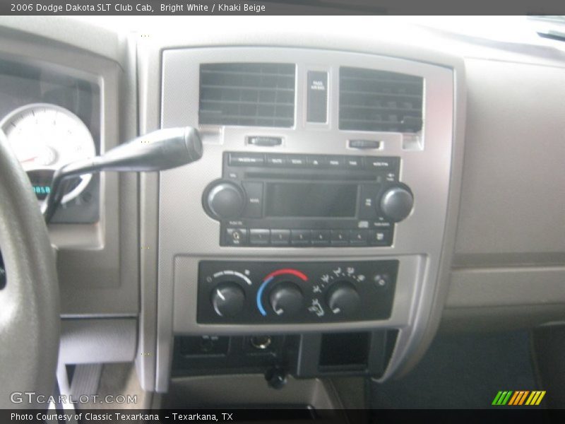 Bright White / Khaki Beige 2006 Dodge Dakota SLT Club Cab