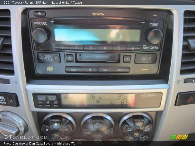 Natural White / Taupe 2004 Toyota 4Runner SR5 4x4