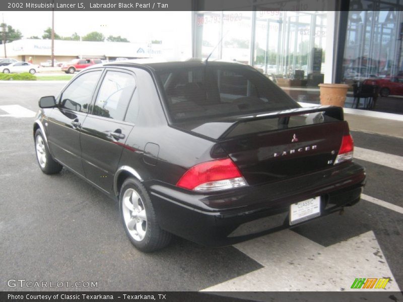 Labrador Black Pearl / Tan 2002 Mitsubishi Lancer LS