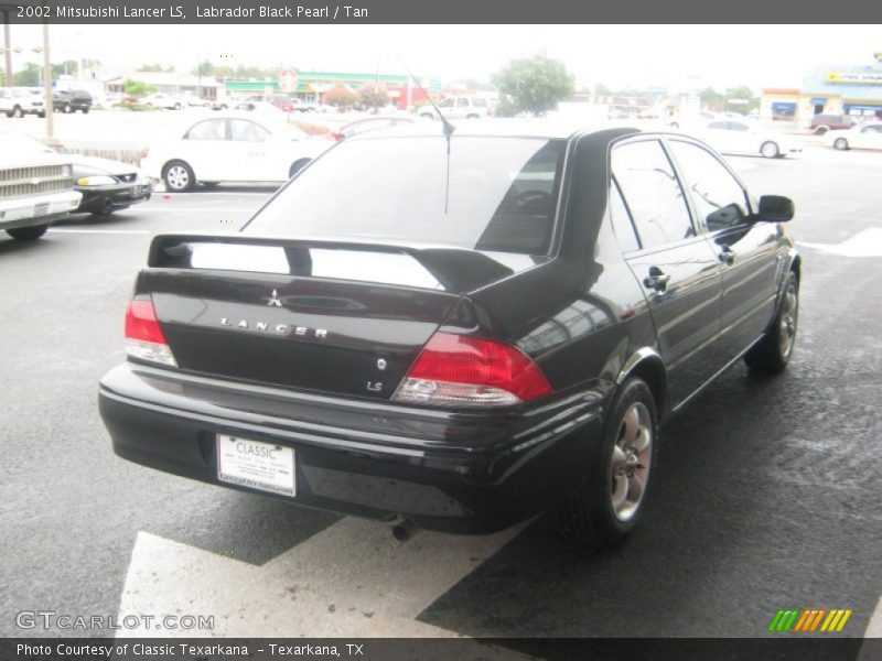 Labrador Black Pearl / Tan 2002 Mitsubishi Lancer LS