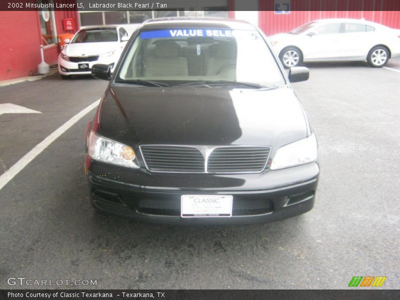 Labrador Black Pearl / Tan 2002 Mitsubishi Lancer LS