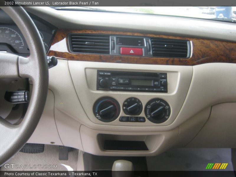 Labrador Black Pearl / Tan 2002 Mitsubishi Lancer LS