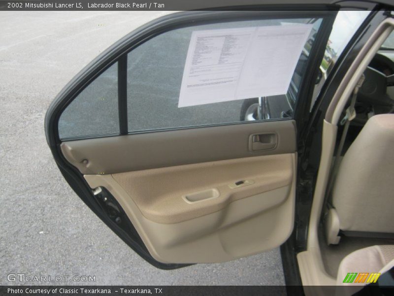 Labrador Black Pearl / Tan 2002 Mitsubishi Lancer LS