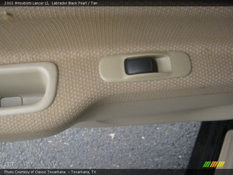 Labrador Black Pearl / Tan 2002 Mitsubishi Lancer LS