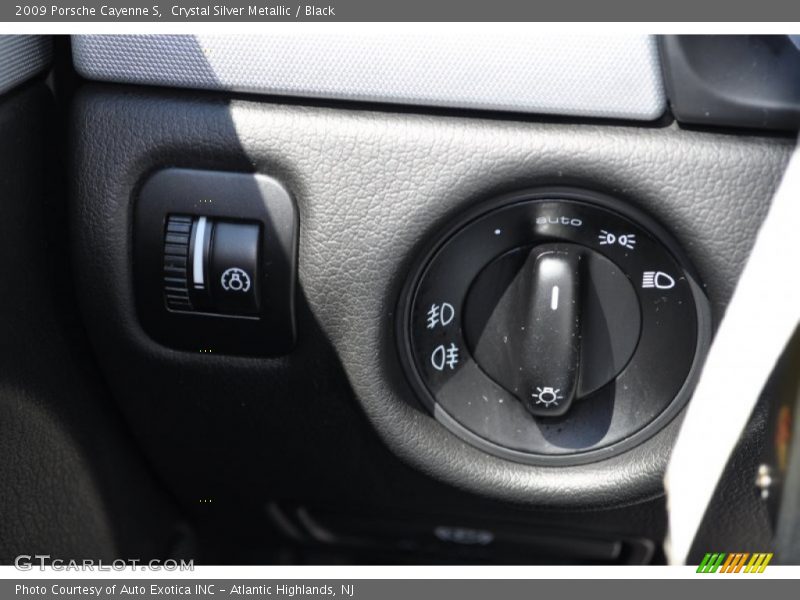 Crystal Silver Metallic / Black 2009 Porsche Cayenne S