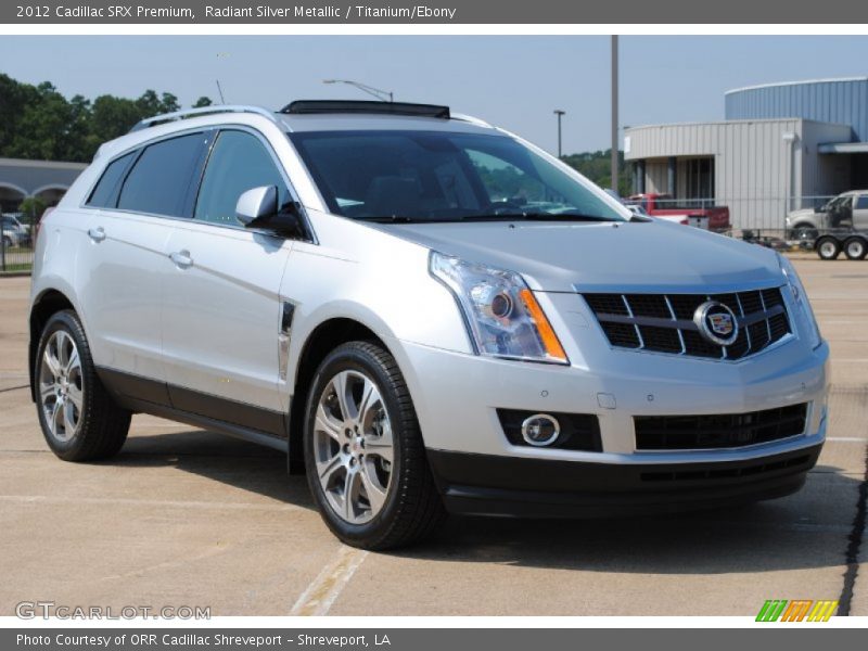 Front 3/4 View of 2012 SRX Premium