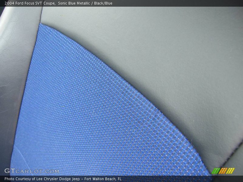 Sonic Blue Metallic / Black/Blue 2004 Ford Focus SVT Coupe