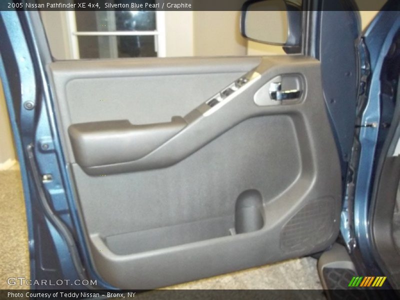 Silverton Blue Pearl / Graphite 2005 Nissan Pathfinder XE 4x4