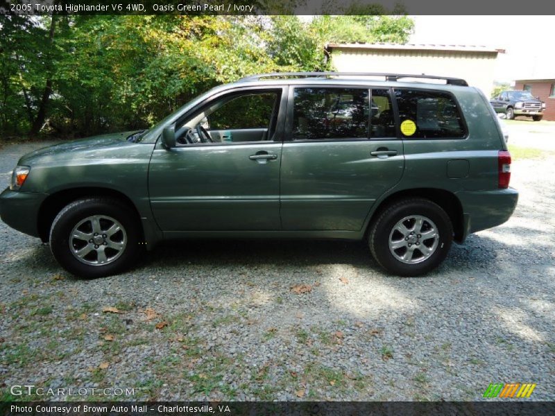 Oasis Green Pearl / Ivory 2005 Toyota Highlander V6 4WD