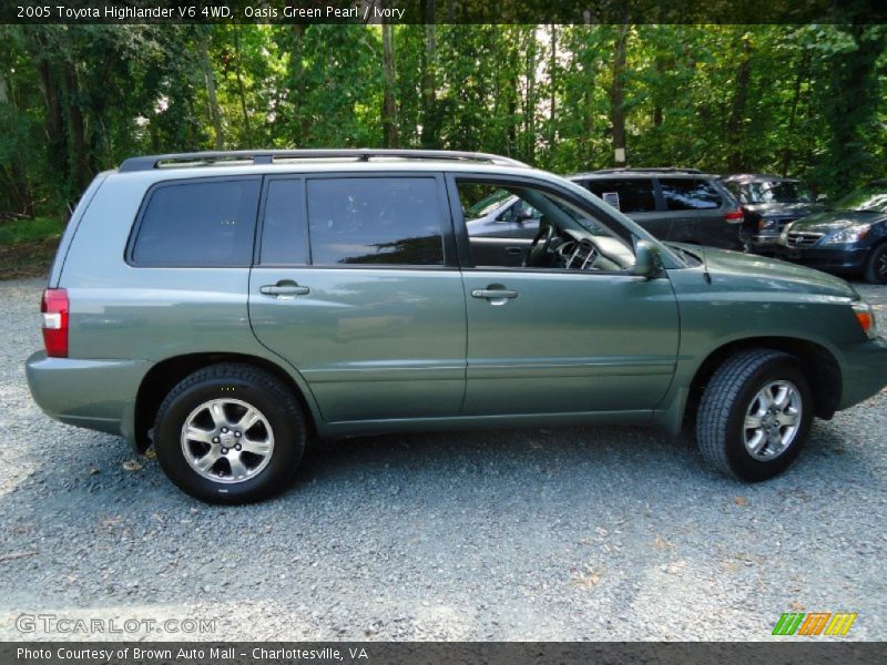 Oasis Green Pearl / Ivory 2005 Toyota Highlander V6 4WD