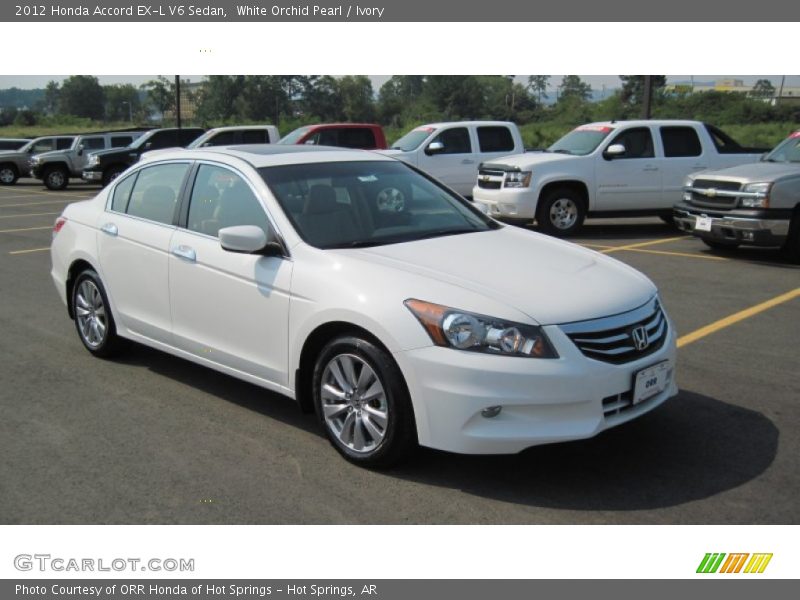 Front 3/4 View of 2012 Accord EX-L V6 Sedan