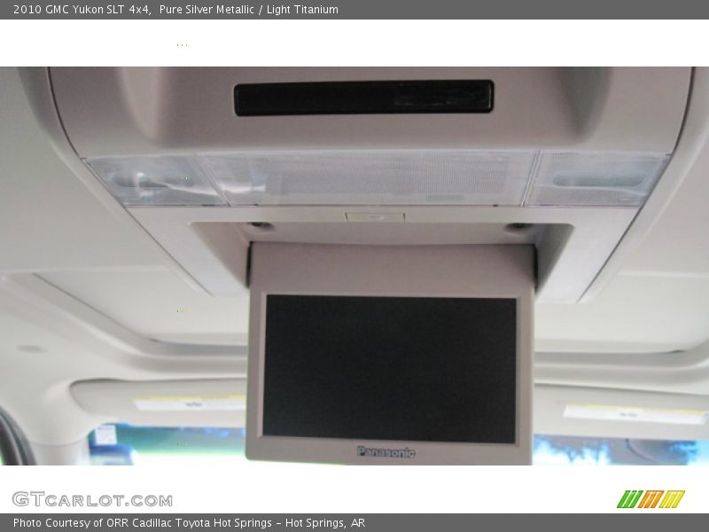 Pure Silver Metallic / Light Titanium 2010 GMC Yukon SLT 4x4
