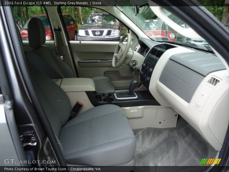  2009 Escape XLS 4WD Stone Interior