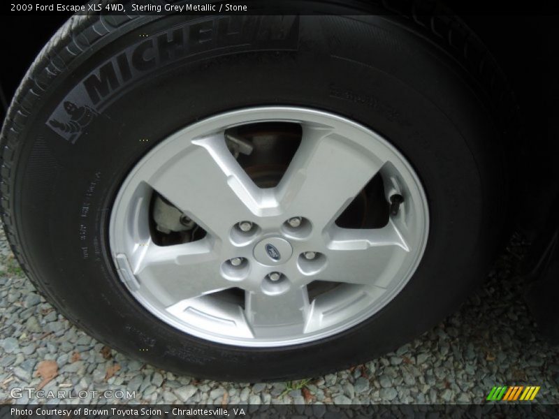  2009 Escape XLS 4WD Wheel