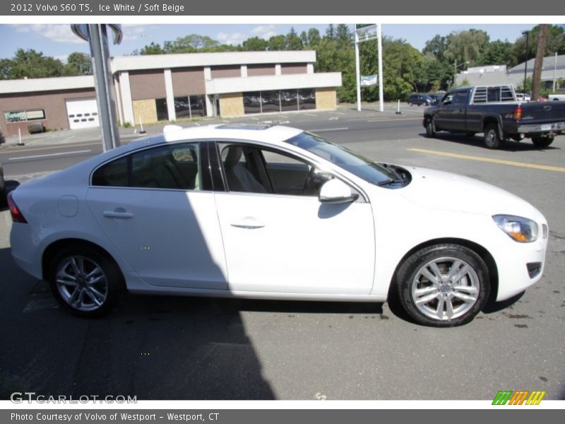 Ice White / Soft Beige 2012 Volvo S60 T5