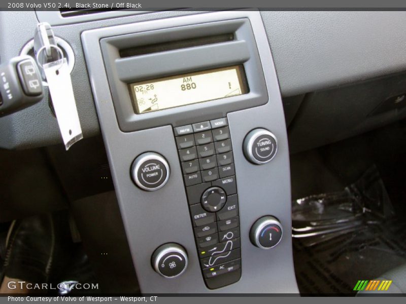 Controls of 2008 V50 2.4i