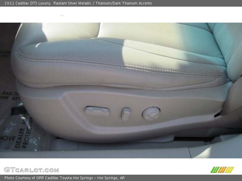 Radiant Silver Metallic / Titanium/Dark Titanium Accents 2011 Cadillac DTS Luxury