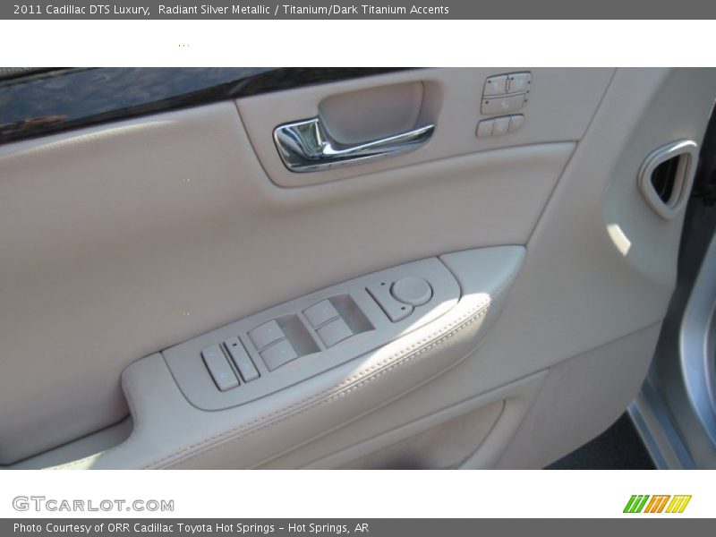 Radiant Silver Metallic / Titanium/Dark Titanium Accents 2011 Cadillac DTS Luxury