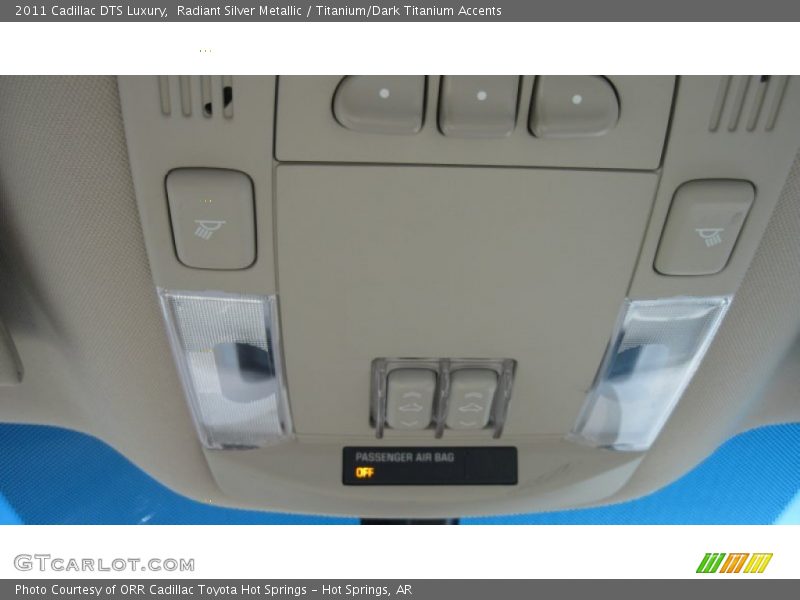 Radiant Silver Metallic / Titanium/Dark Titanium Accents 2011 Cadillac DTS Luxury
