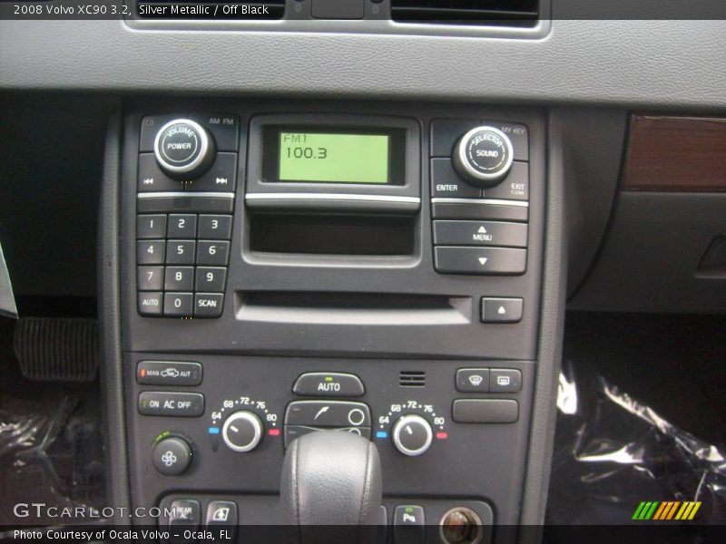 Silver Metallic / Off Black 2008 Volvo XC90 3.2