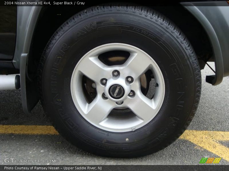 Super Black / Gray 2004 Nissan Xterra XE 4x4