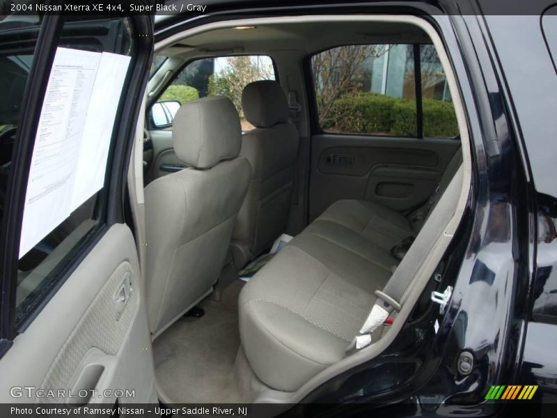 Super Black / Gray 2004 Nissan Xterra XE 4x4