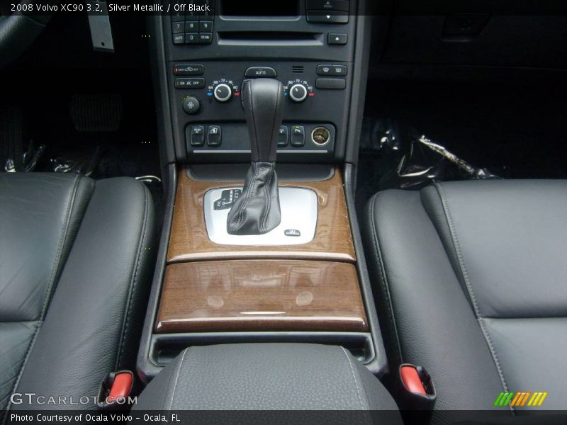 Silver Metallic / Off Black 2008 Volvo XC90 3.2
