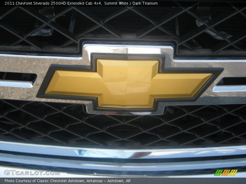 Summit White / Dark Titanium 2011 Chevrolet Silverado 2500HD Extended Cab 4x4