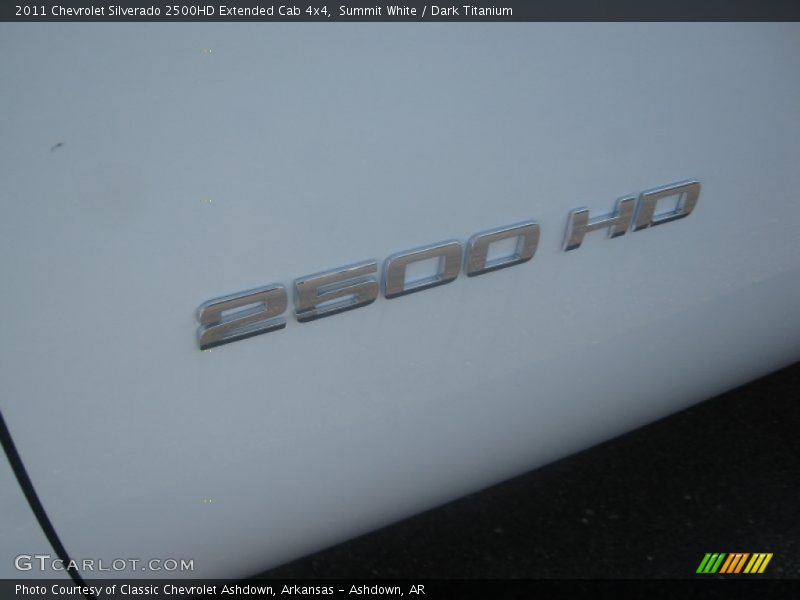 Summit White / Dark Titanium 2011 Chevrolet Silverado 2500HD Extended Cab 4x4