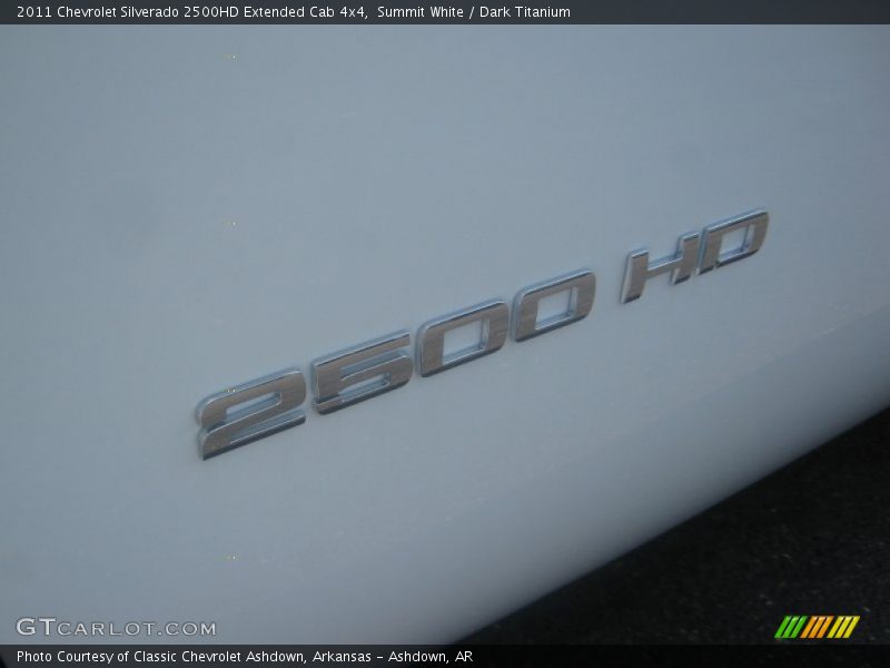 Summit White / Dark Titanium 2011 Chevrolet Silverado 2500HD Extended Cab 4x4