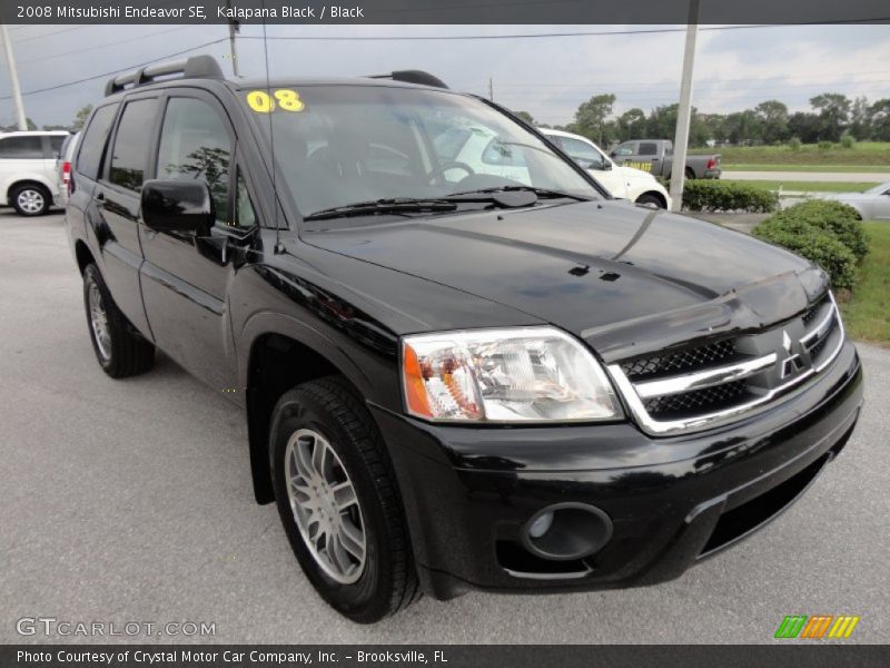 Front 3/4 View of 2008 Endeavor SE