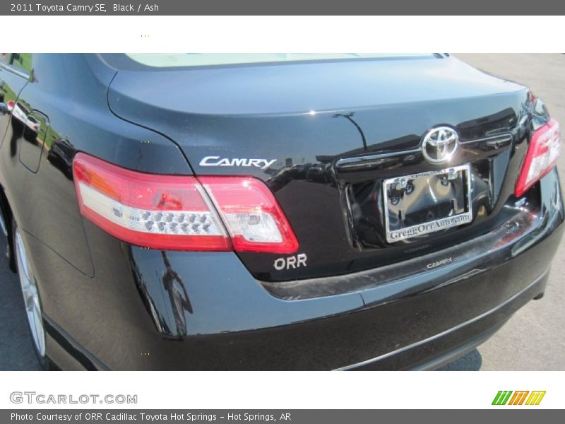 Black / Ash 2011 Toyota Camry SE
