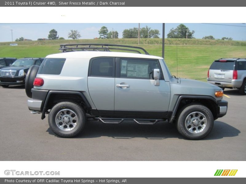 Silver Fresco Metallic / Dark Charcoal 2011 Toyota FJ Cruiser 4WD