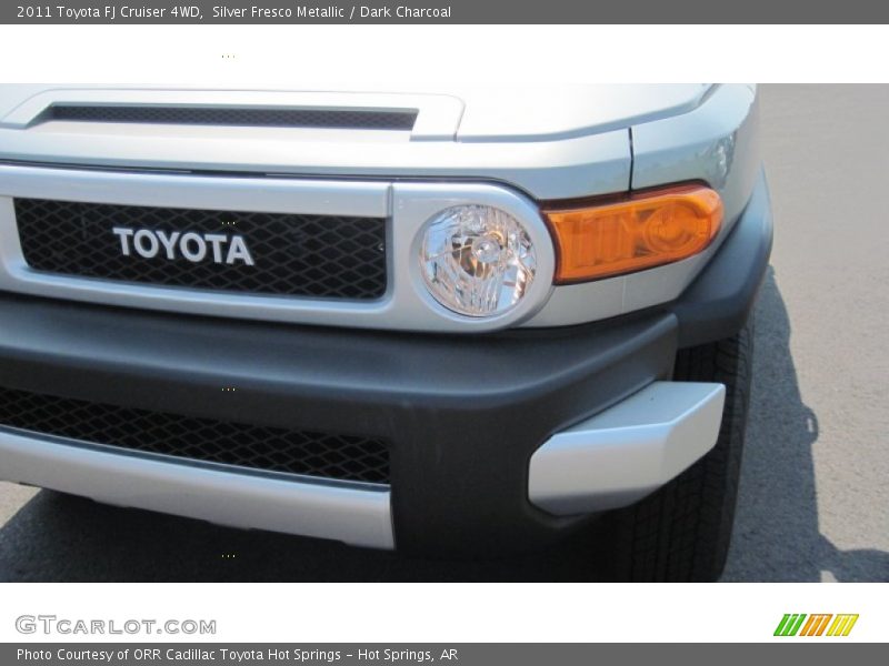 Silver Fresco Metallic / Dark Charcoal 2011 Toyota FJ Cruiser 4WD