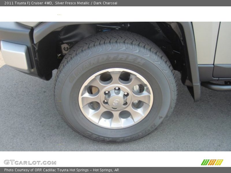 Silver Fresco Metallic / Dark Charcoal 2011 Toyota FJ Cruiser 4WD
