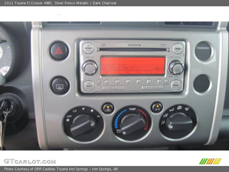 Silver Fresco Metallic / Dark Charcoal 2011 Toyota FJ Cruiser 4WD