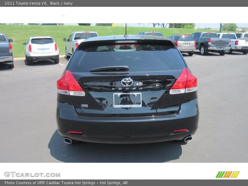 Black / Ivory 2011 Toyota Venza V6