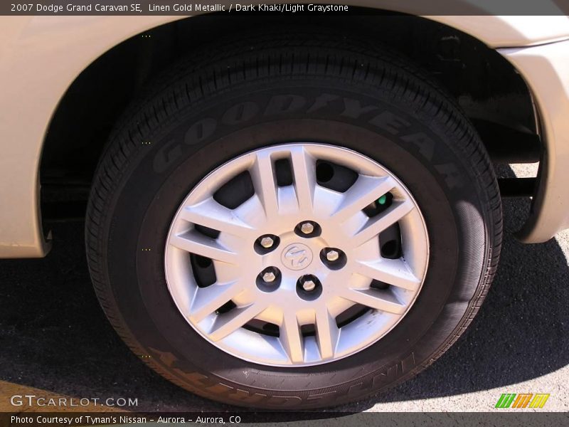 Linen Gold Metallic / Dark Khaki/Light Graystone 2007 Dodge Grand Caravan SE