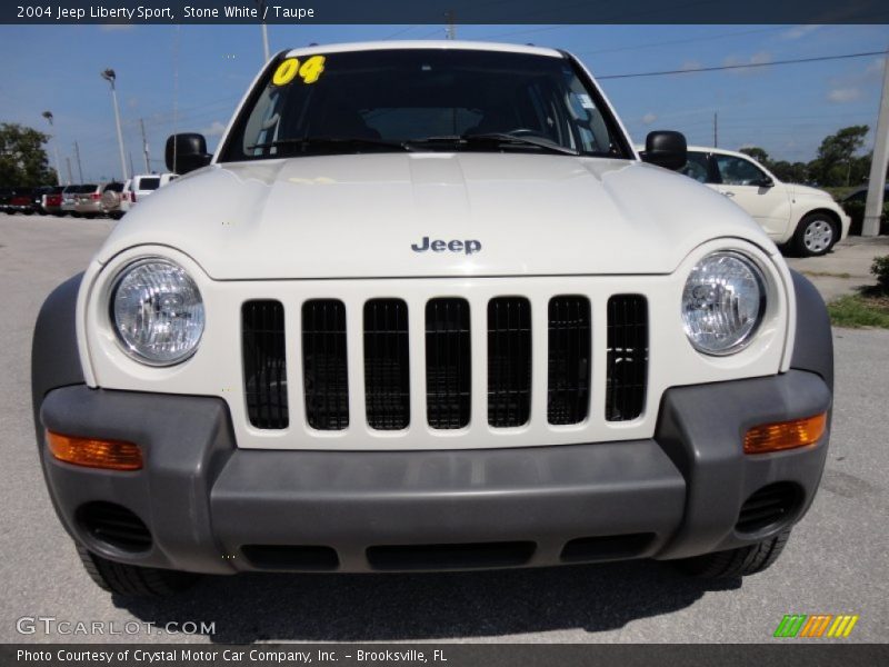 Stone White / Taupe 2004 Jeep Liberty Sport
