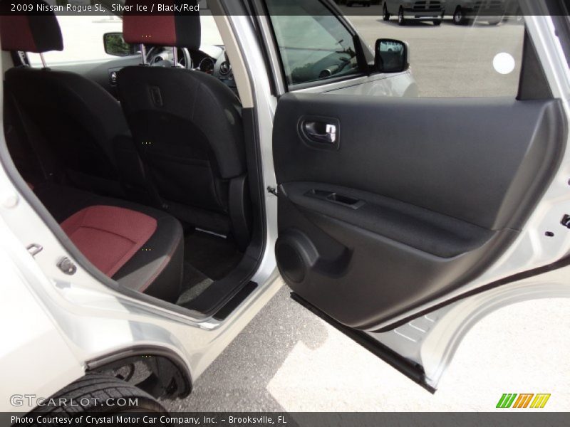 Silver Ice / Black/Red 2009 Nissan Rogue SL