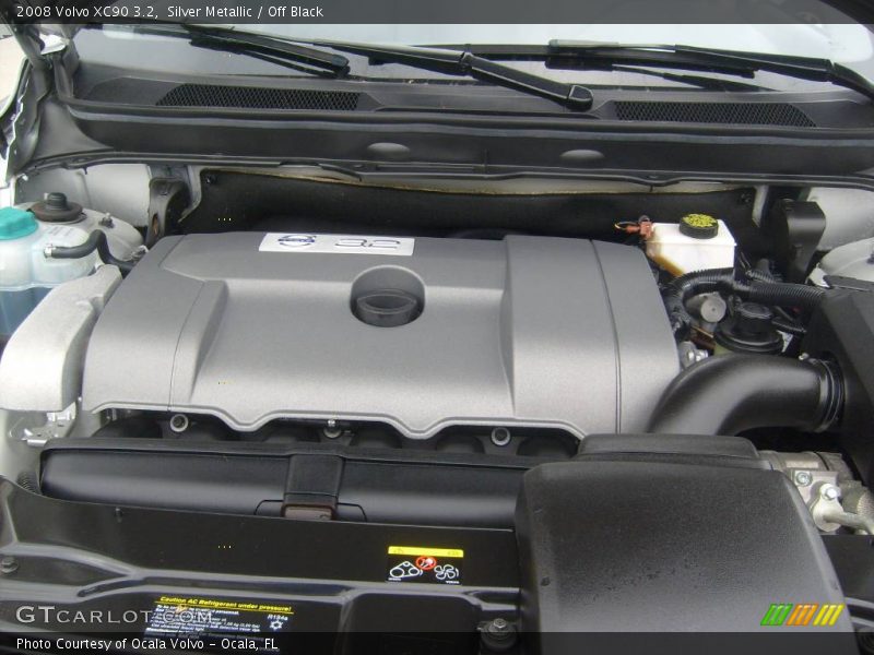 Silver Metallic / Off Black 2008 Volvo XC90 3.2