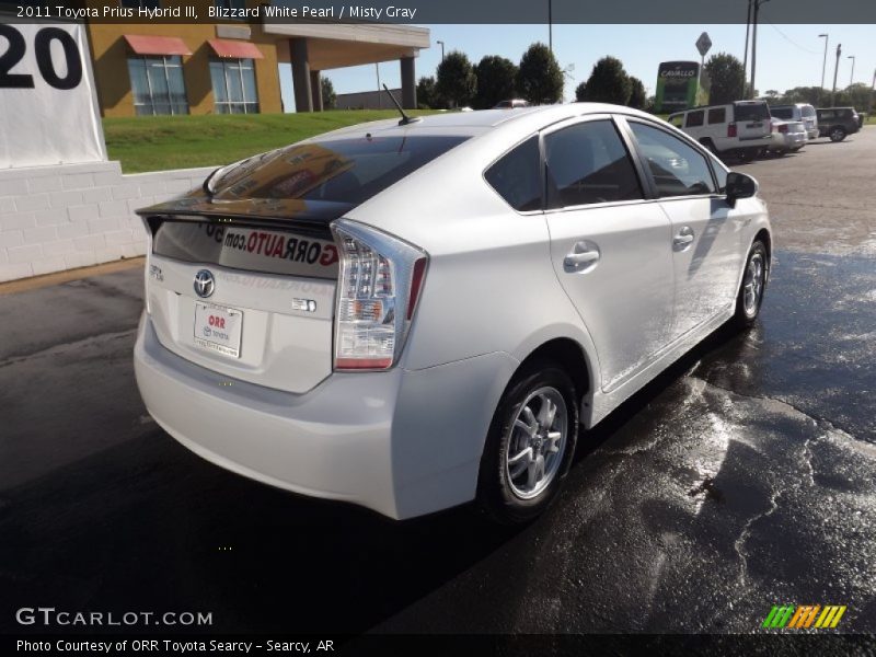 Blizzard White Pearl / Misty Gray 2011 Toyota Prius Hybrid III