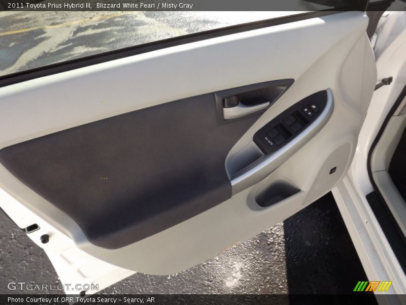 Blizzard White Pearl / Misty Gray 2011 Toyota Prius Hybrid III