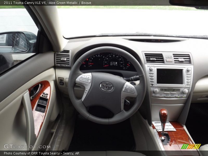 Aloe Green Metallic / Bisque 2011 Toyota Camry XLE V6